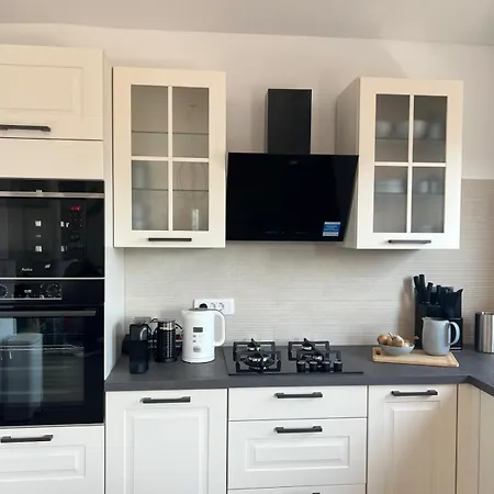 Pet Friendly Cozy Near Donji Karin