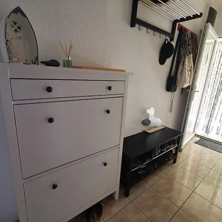 Apartment Pet Friendly Cozy Near Donji Karin